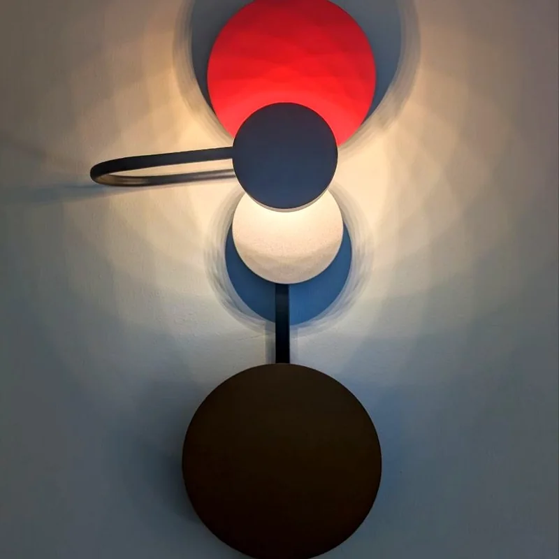 Skulpturale Design-Wandleuchte